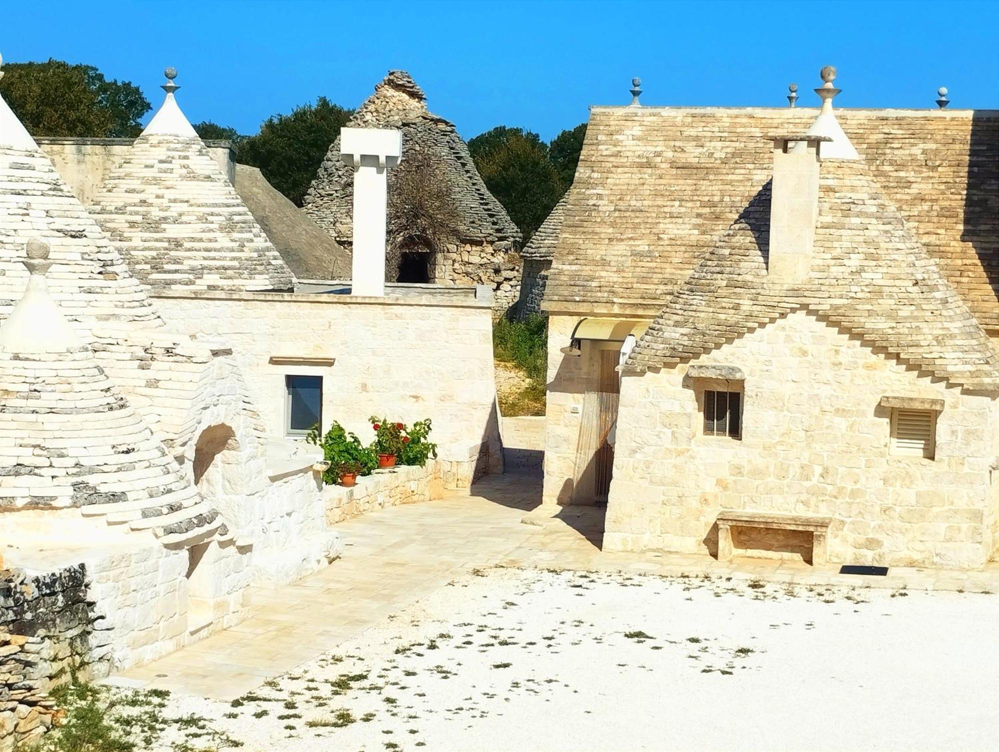 Borgo San Francesco Villa Locorotondo Exterior photo
